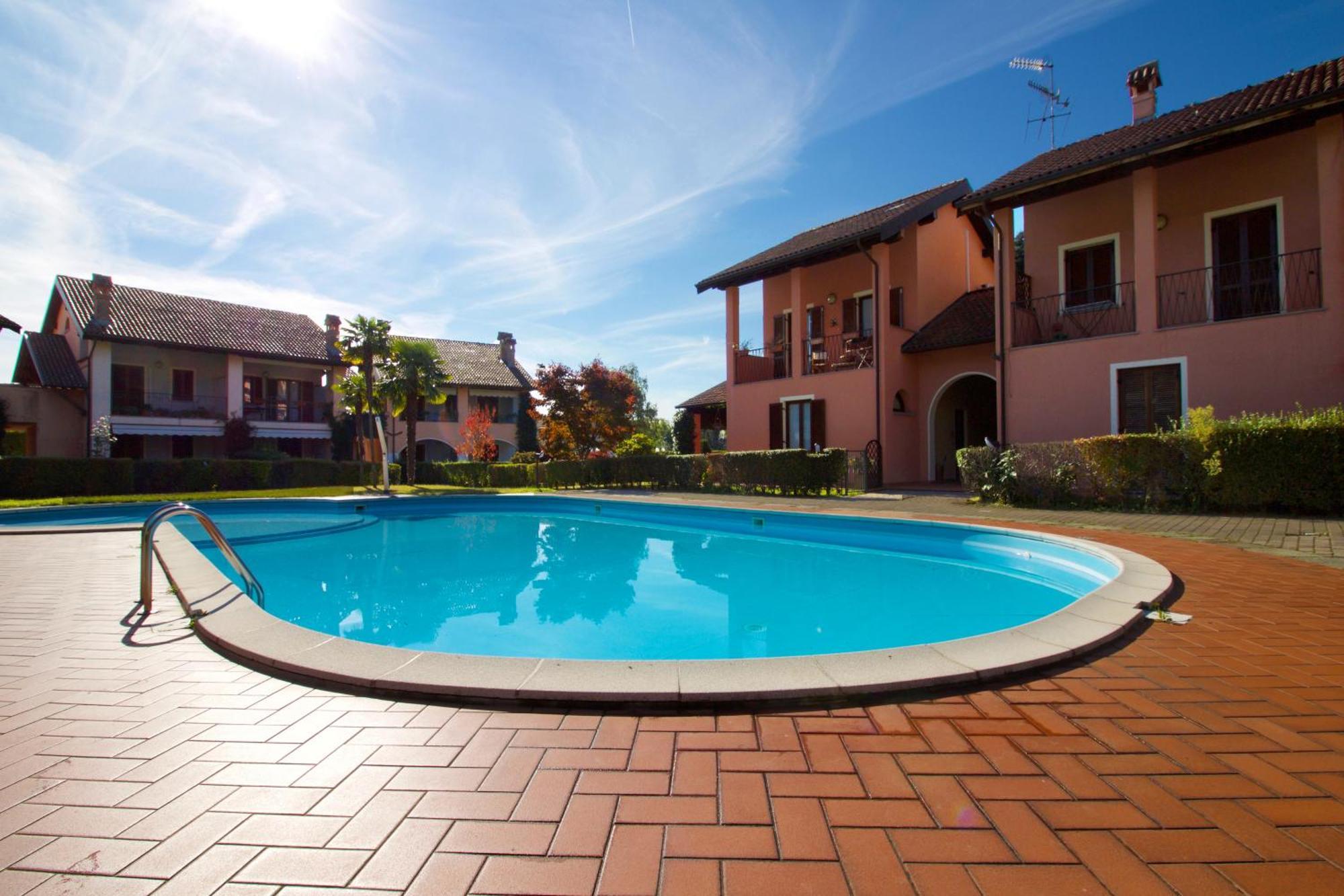 Apartamento Residenza Girasole Lesa Exterior foto
